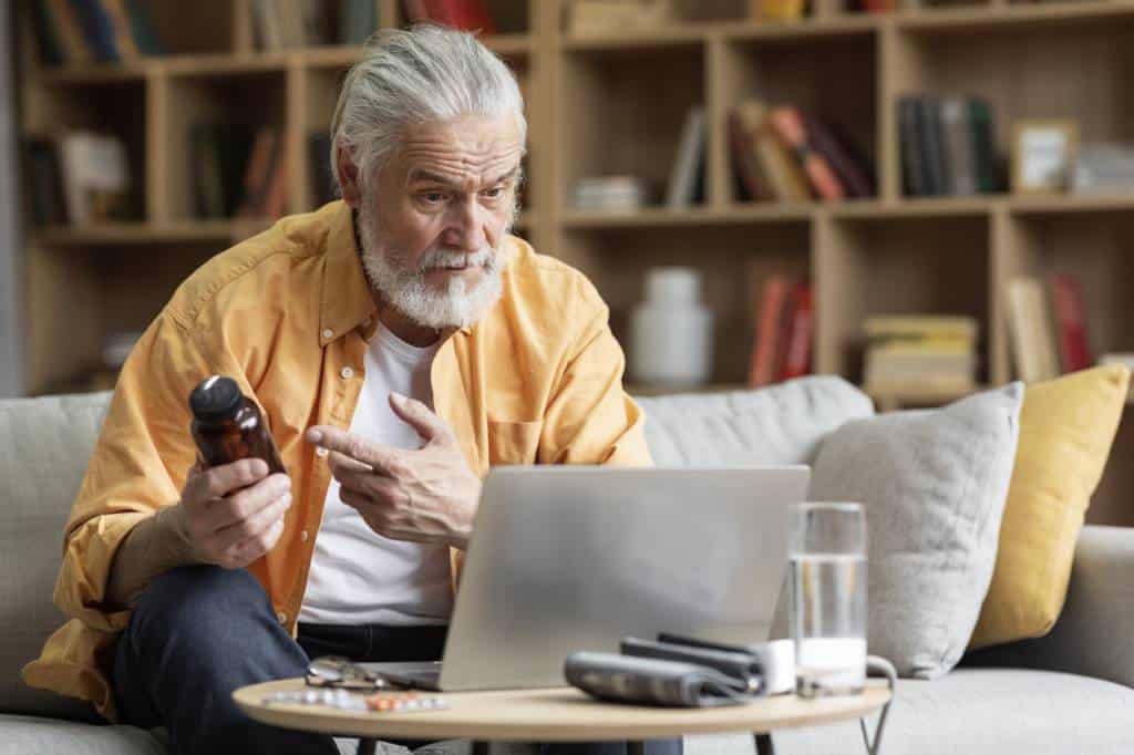 Personne âgée téléassistance