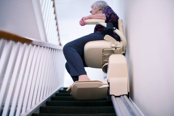 équipements après 70 ans, monte-escalier