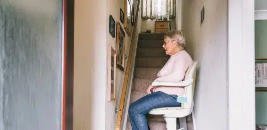 7 conseils essentiels pour bien choisir et installer un monte escalier