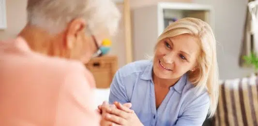 Comment faire pour devenir dame de compagnie ?