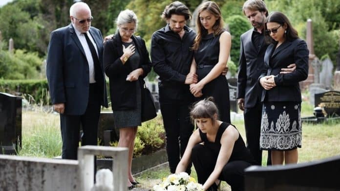 Préparer et organiser les formalités et les démarches après un décès