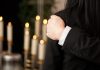 Comment un dernier hommage peut apaiser le cœur en deuil ?