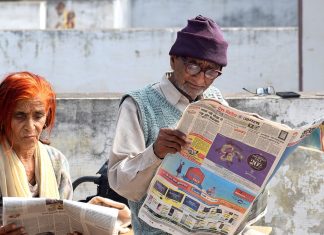 Deux activités simples pour aider les seniors dans leur quotidien : la lecture et le coloriage