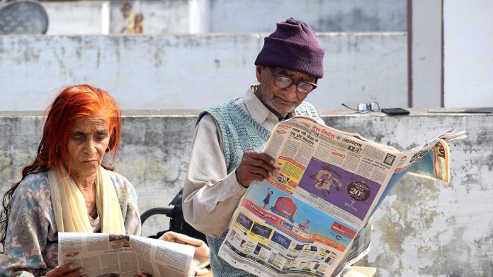 Deux activités simples pour aider les seniors dans leur quotidien : la lecture et le coloriage