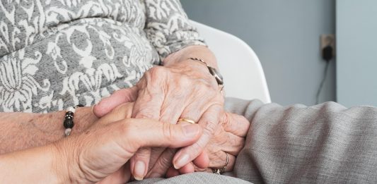 Quelles étapes pour obtenir une aide à domicile ?