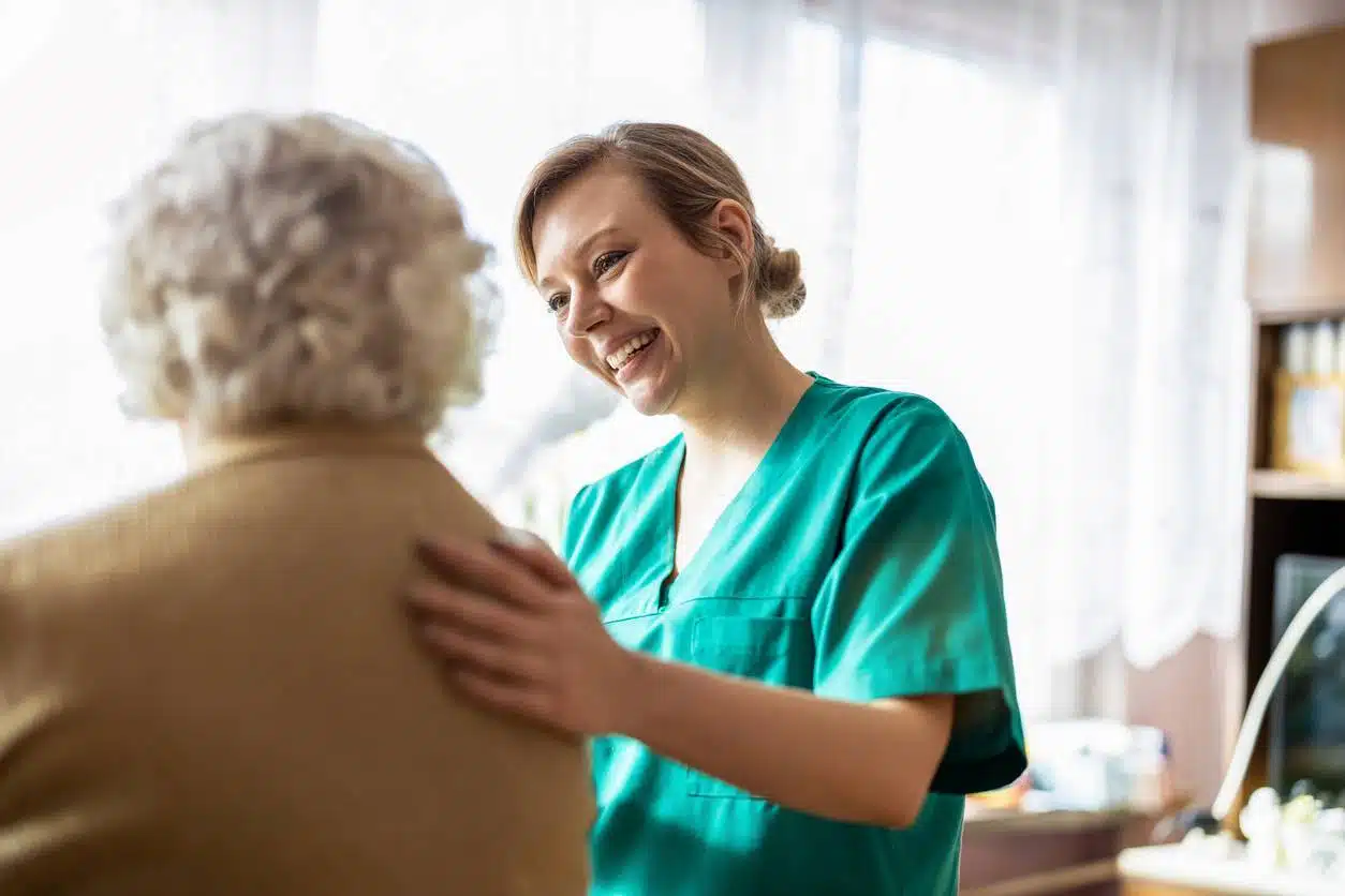 aide à domicile seniors retraités